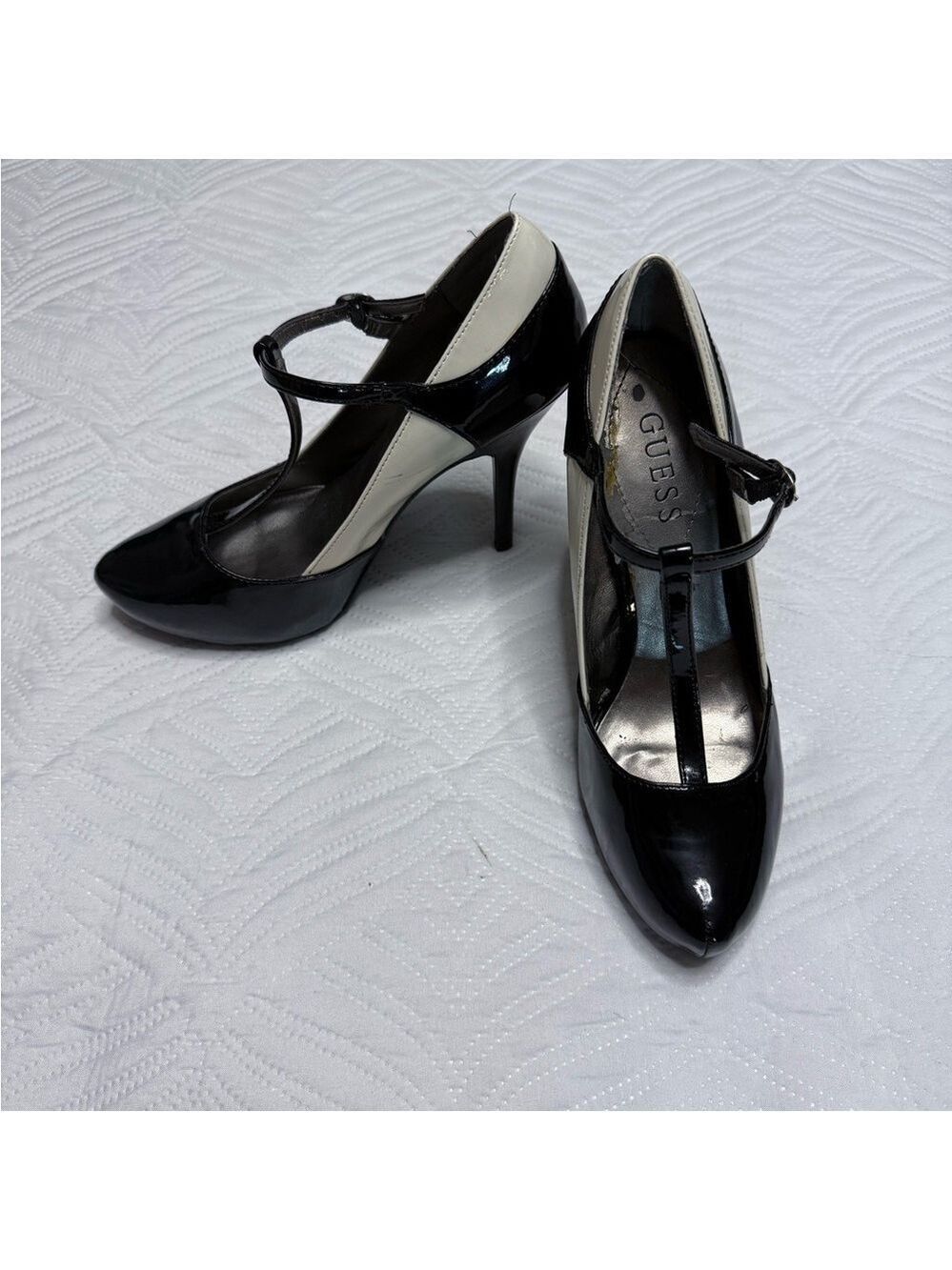 Guess Petra Women’s Black & Cream Patent Leather T-Strap Heel Pump. Size 8